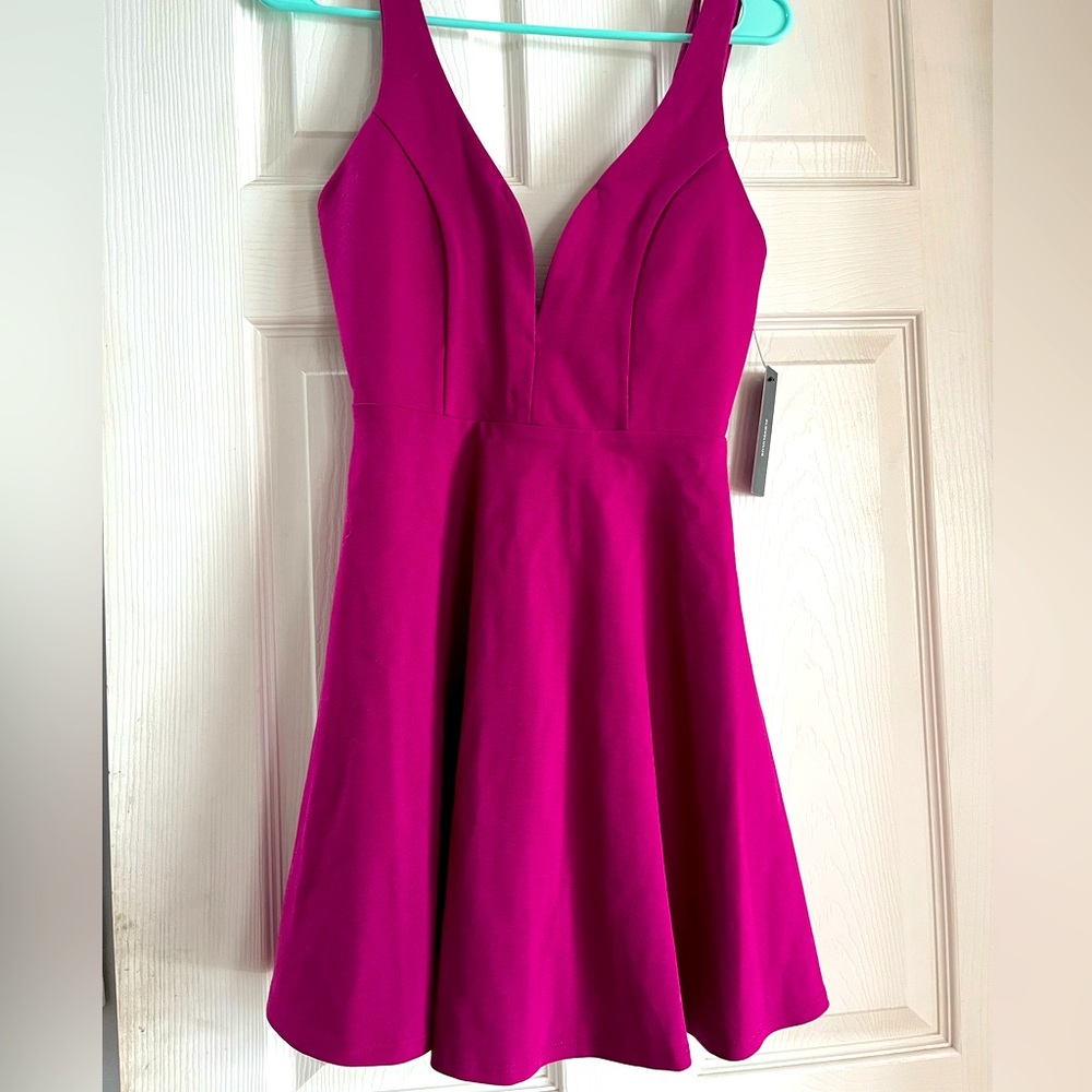 Lulu’s Fuschia Dress Size Small NWT